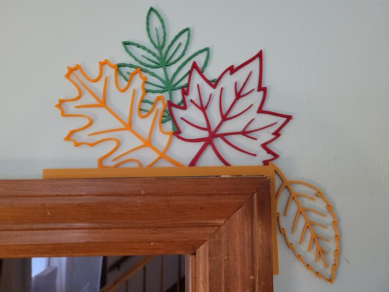 Fall Leaf Door Topper Decoration