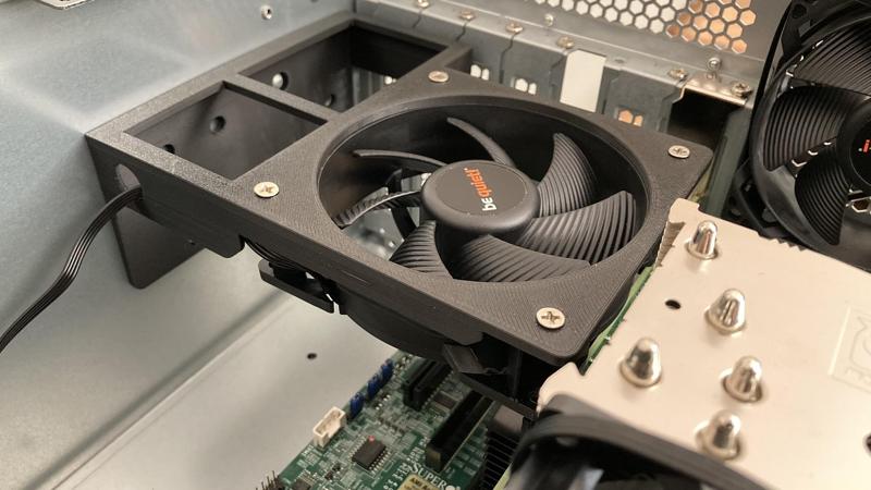 PCI(e) Fan Mount 92mm - SilverStone RM400 / RM42-502