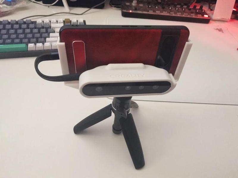 Creality Ferret + Pixel 8 Pro in a case phone holder