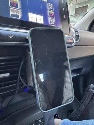 Citroen C4 Cactus. Magnetic Phone holder holder