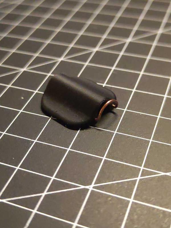 MKE2-EW Lav mic concealer