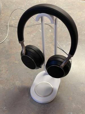 Headphone/Headset Holder with Magsafe Charger