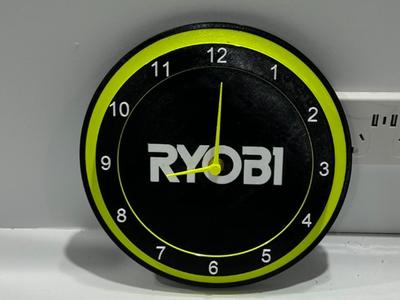Ryobi Round Clock - Large