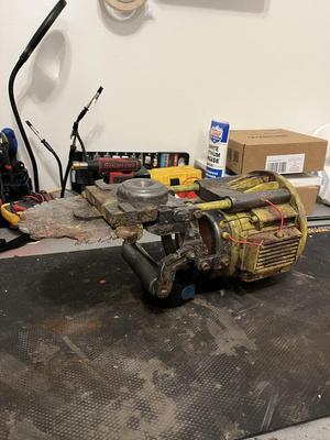 Industrial hand / Gauntlet - Fallout new vegas / 76