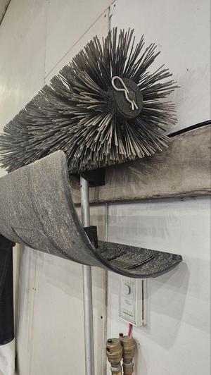 Milwaukee Power Broom Mount