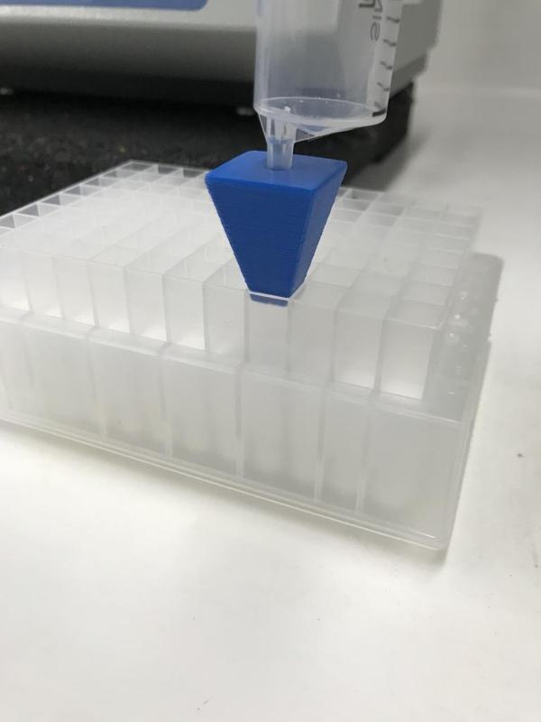 Single channel pressure fitting for 96 well SLE plate