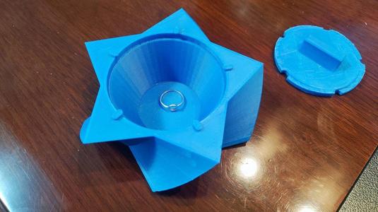 star shaped jewelry container box, with locking mechanism 