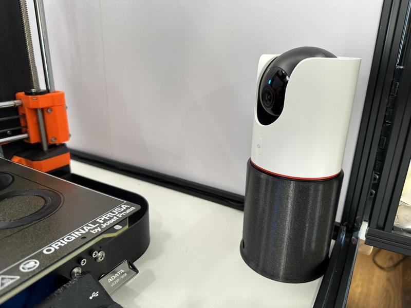 Simple Tapo C225 Webcam Stand