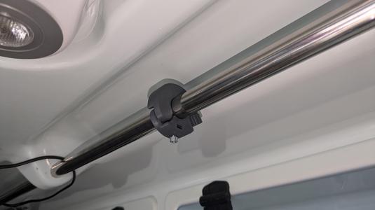 Pince pour tube Ø20