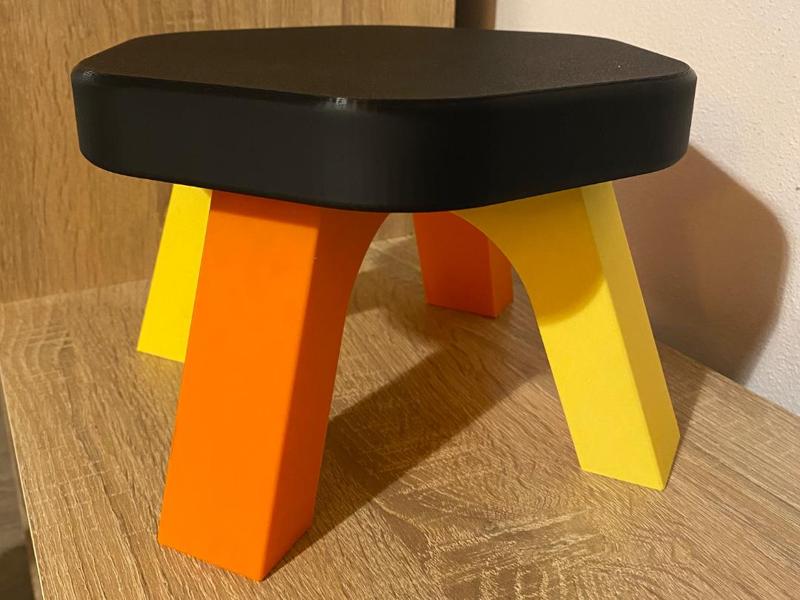 Mini Stool/Chair
