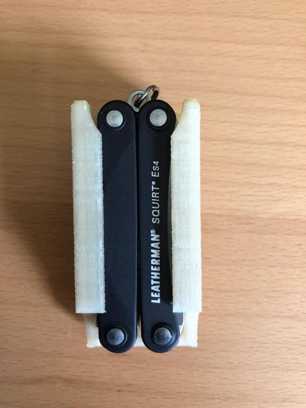 Leatherman Squirt ES4 belt case 