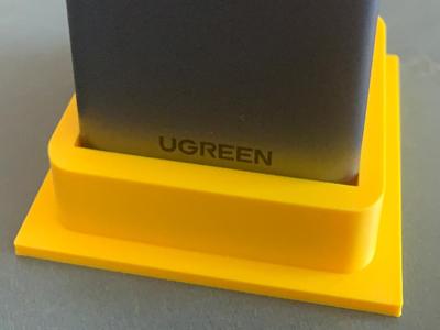 UGREEN 20000mAh 130W PB721 power bank stand