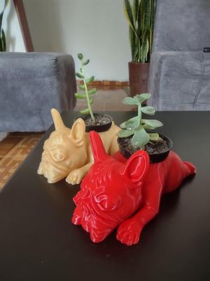 Bulldog Planter
