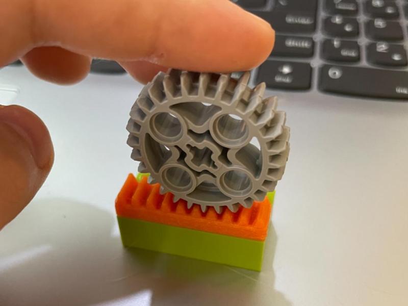 L e g o gear rack/pinion 3473