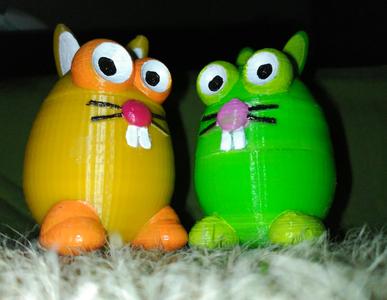 Salty and Pepper Spice Dispenser