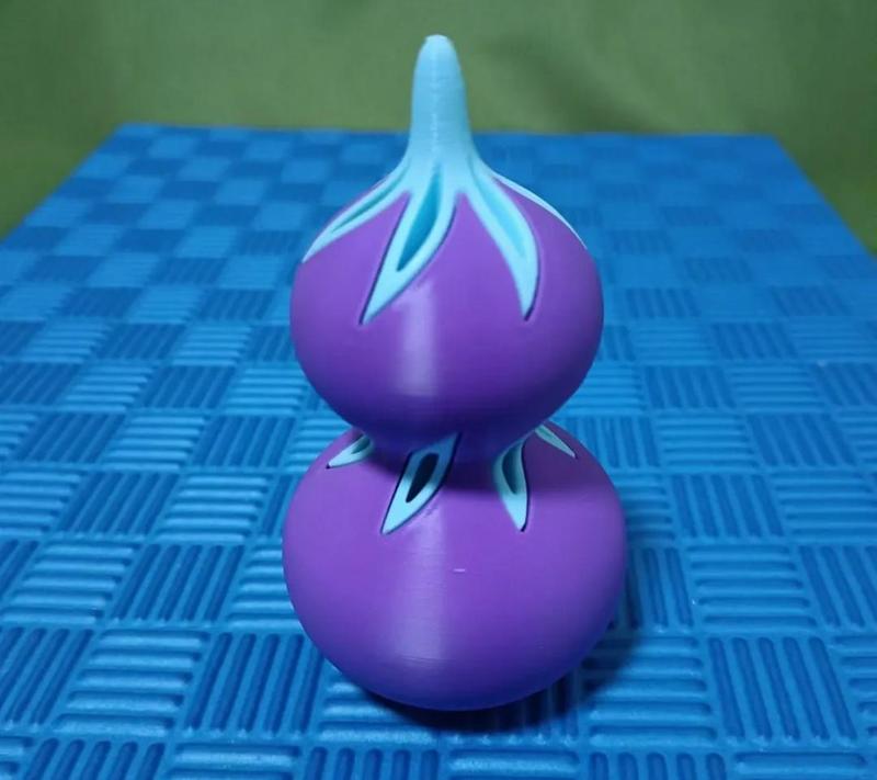 Blossoming, Twisting, Crossing Gourd