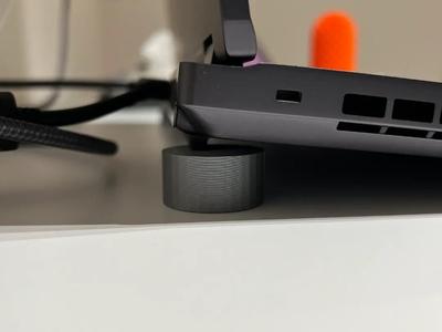 Laptop D-side Enhanced Cooling Feet