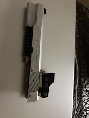 Grisan Red Dot Plate