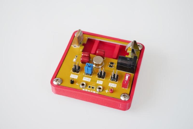 AD584 voltage reference housing