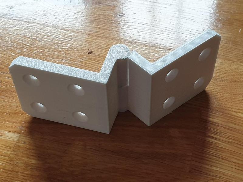 Cranked hinge for 18mm doors