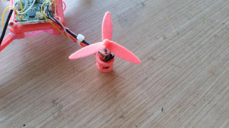 Helice tripala minidron