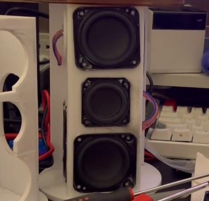 Three-unit speaker system, all about making a sound