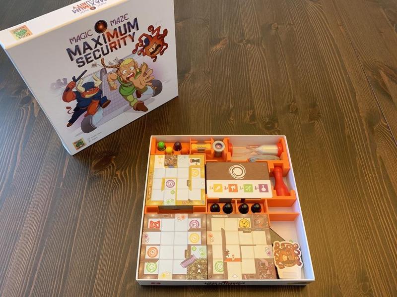 Magic Maze Insert in Maximum Security Expansion Box