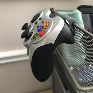 Logitech Wireless Gamepad F710 basket hanger