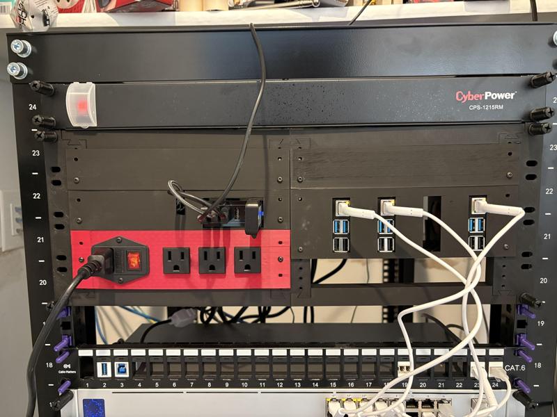 Mini Network Rack V2 with 19" Rack Adaptor