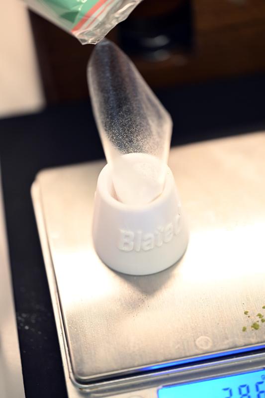 Blate Papes Gel Film Pouch Stand