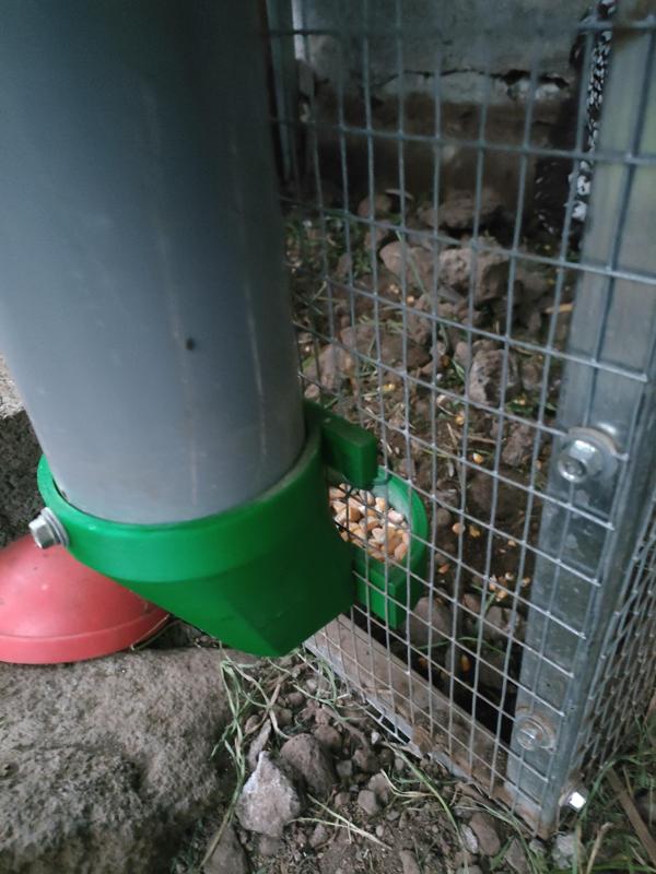 Feeder adapter for PVC 100