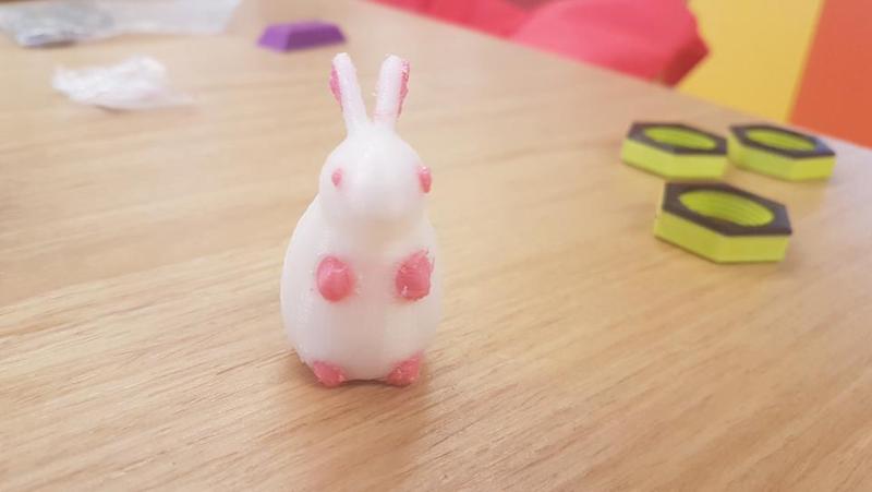 Standing Rabbit (dual extrusion edition)