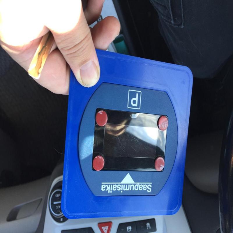 Cradle for electronic parking disk