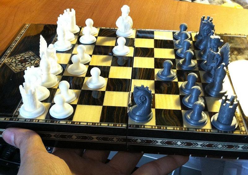 Low profile Thingiversal Chess Set - Primordial