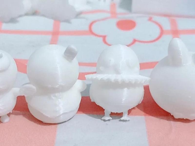 Love and Deep Space four figurines