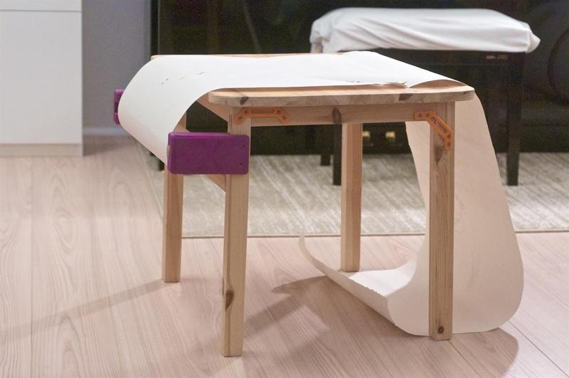 DrawBackMount - Simple Mount For Kids Table Paper Roll