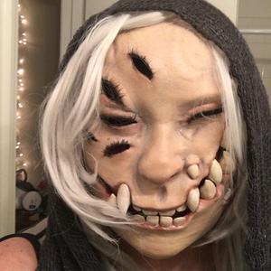 A Heckin' Spooky Mask