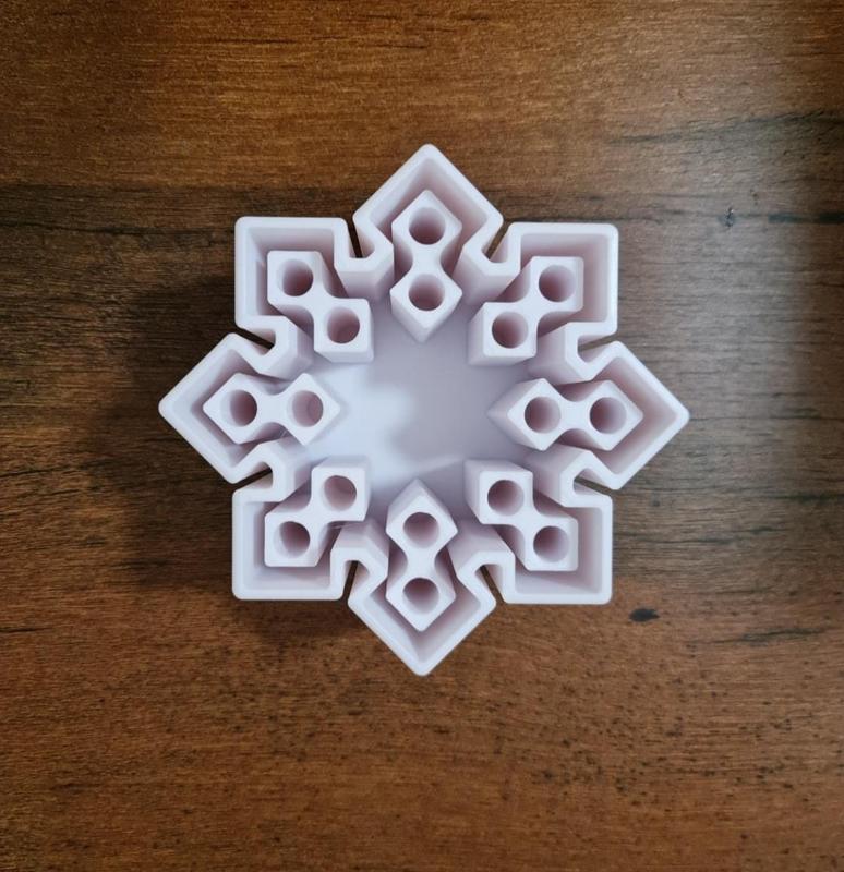Pen Holder (Snowflake)