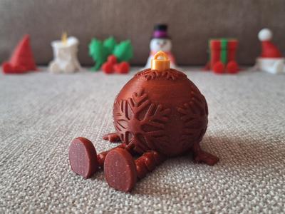 Articulated Christmas Ball