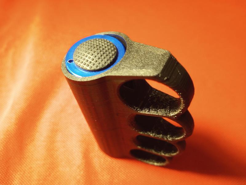Flash Knuckles - Trench Knife Flashlight Adaptor
