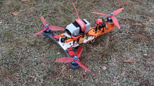Tricopter FPV drone - Ufezela
