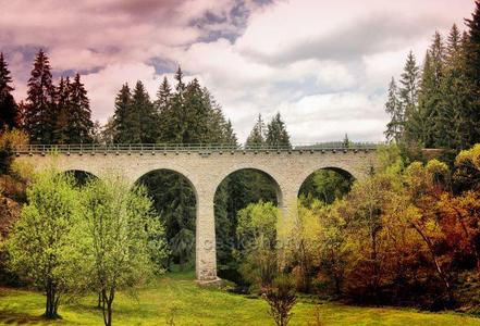 železniční most viadukt