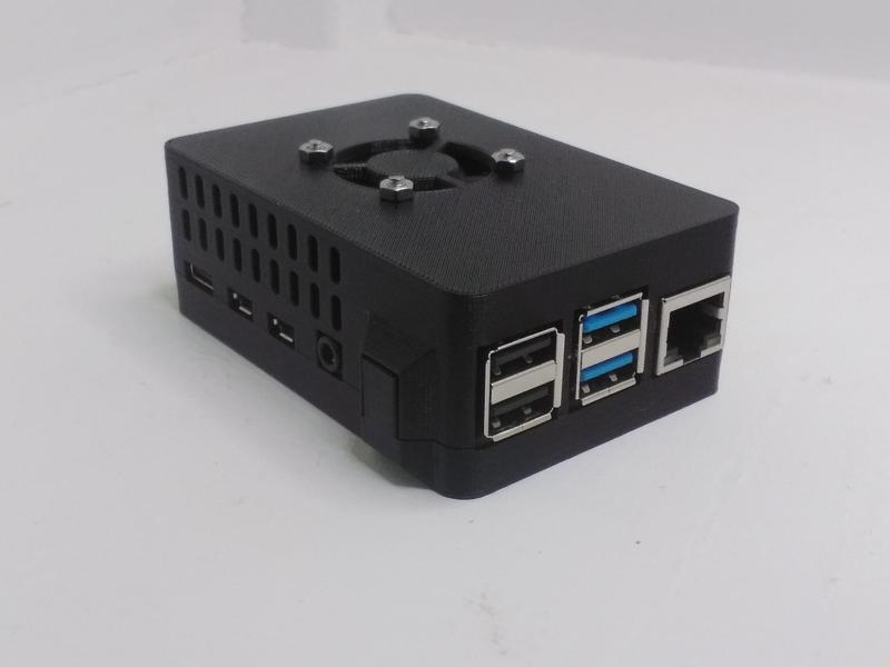 Raspberry Pi 4 case with 30mm fan.