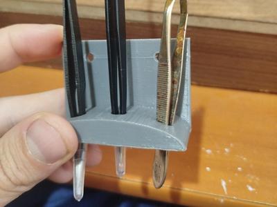 tweezers holder