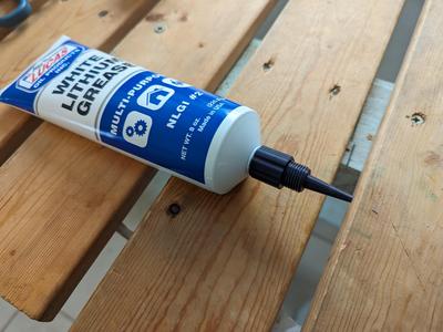 Linear Rail Lubrication Applicator for LUCAS White Lithium Grease