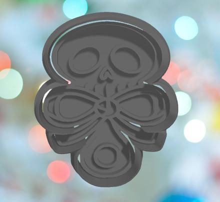 Skull Rattle With Bow Cookie Cutter