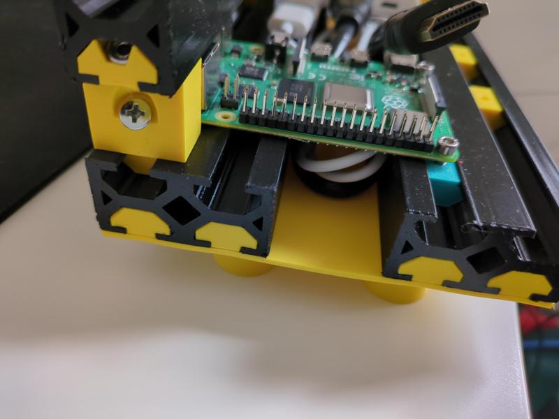 IoT 20mm rails for 3030 T-Nuts and 2020 extruded aluminium accessories