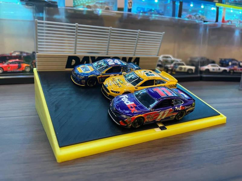 Triple 1/64 Nascar Daytona Oval Display