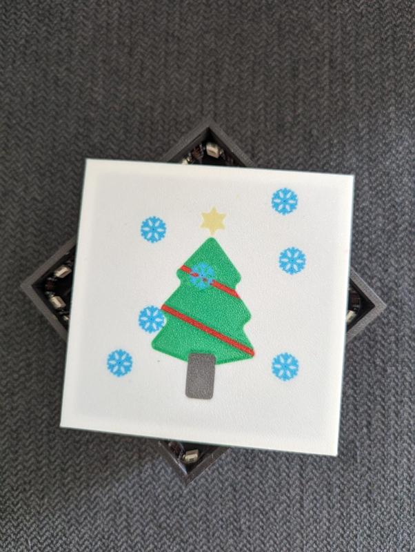 Hot-Swap LightBox - Tree with Snow Faceplate