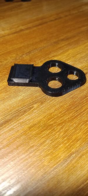 swinger grip / úchyt swingeru